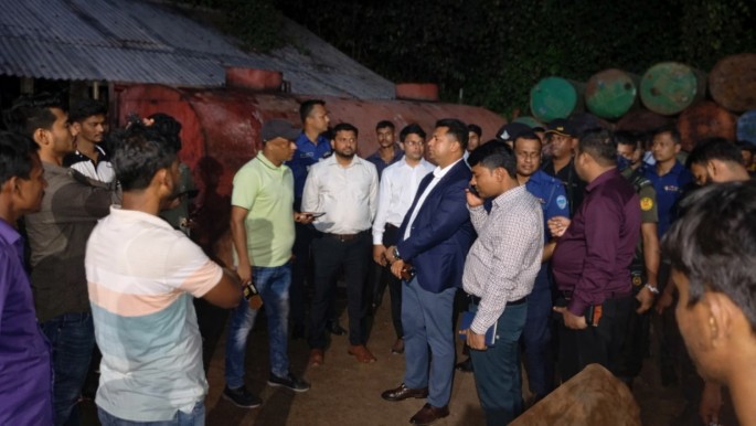 চট্টগ্রামের সলিমপুরে অবৈধভাবে মজুত করা ২৫,০০০ লিটার ডিজেল জব্দ